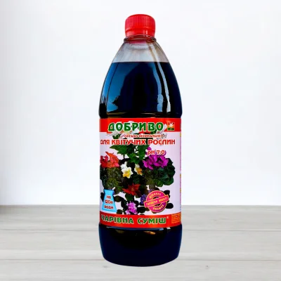 Удобрение Чаривна Сумиш для квитучих, 0,5л